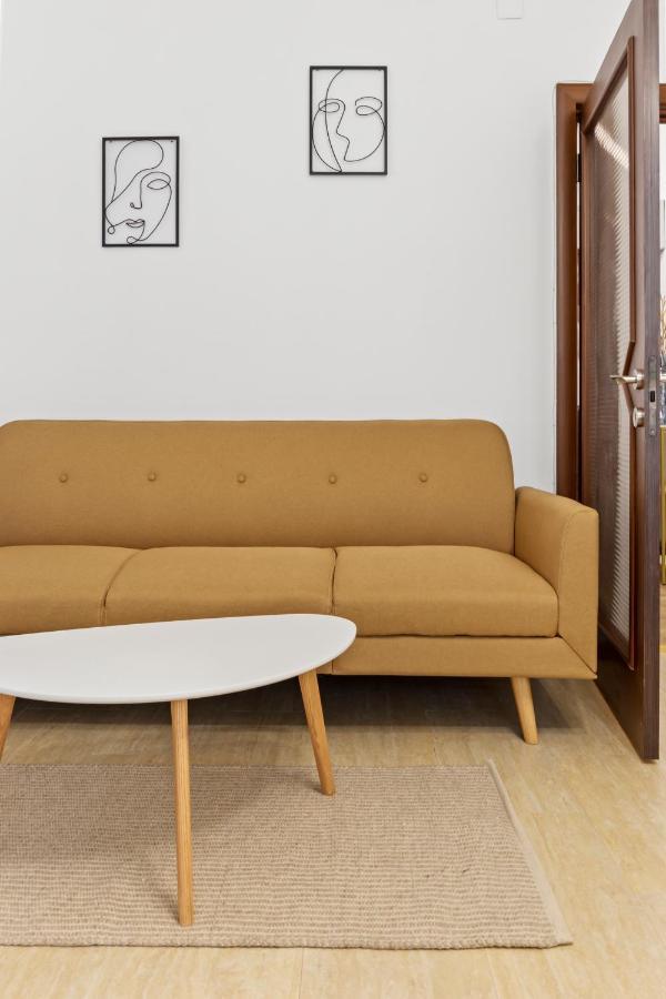 Upscale Studio, Walking Distance From The Old Town Bukarest Exteriör bild